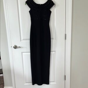 Adrianna Papell Black Maxi Gown